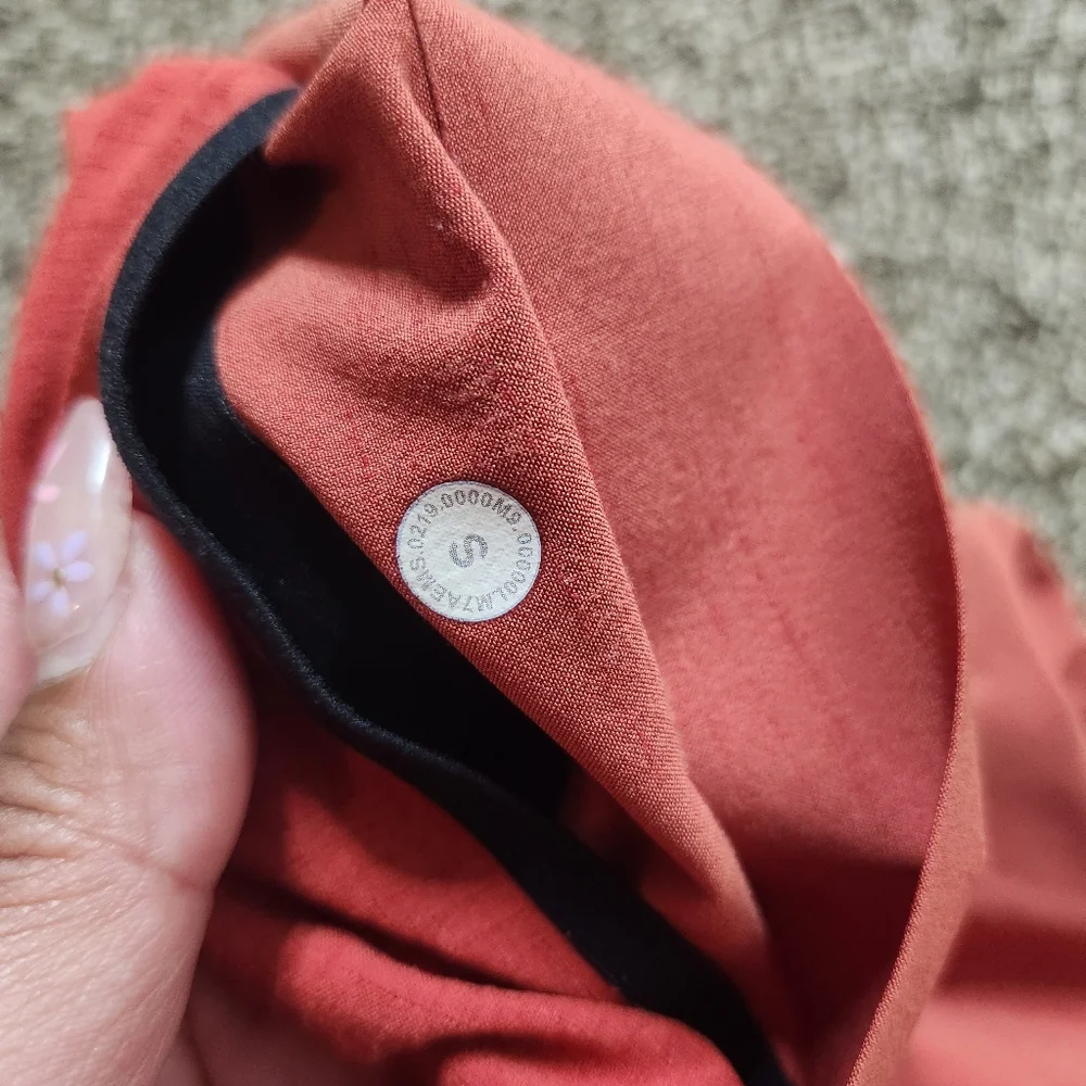 Lululemon Switch Up Running Short 6" Size Small - Picture 4 of 7